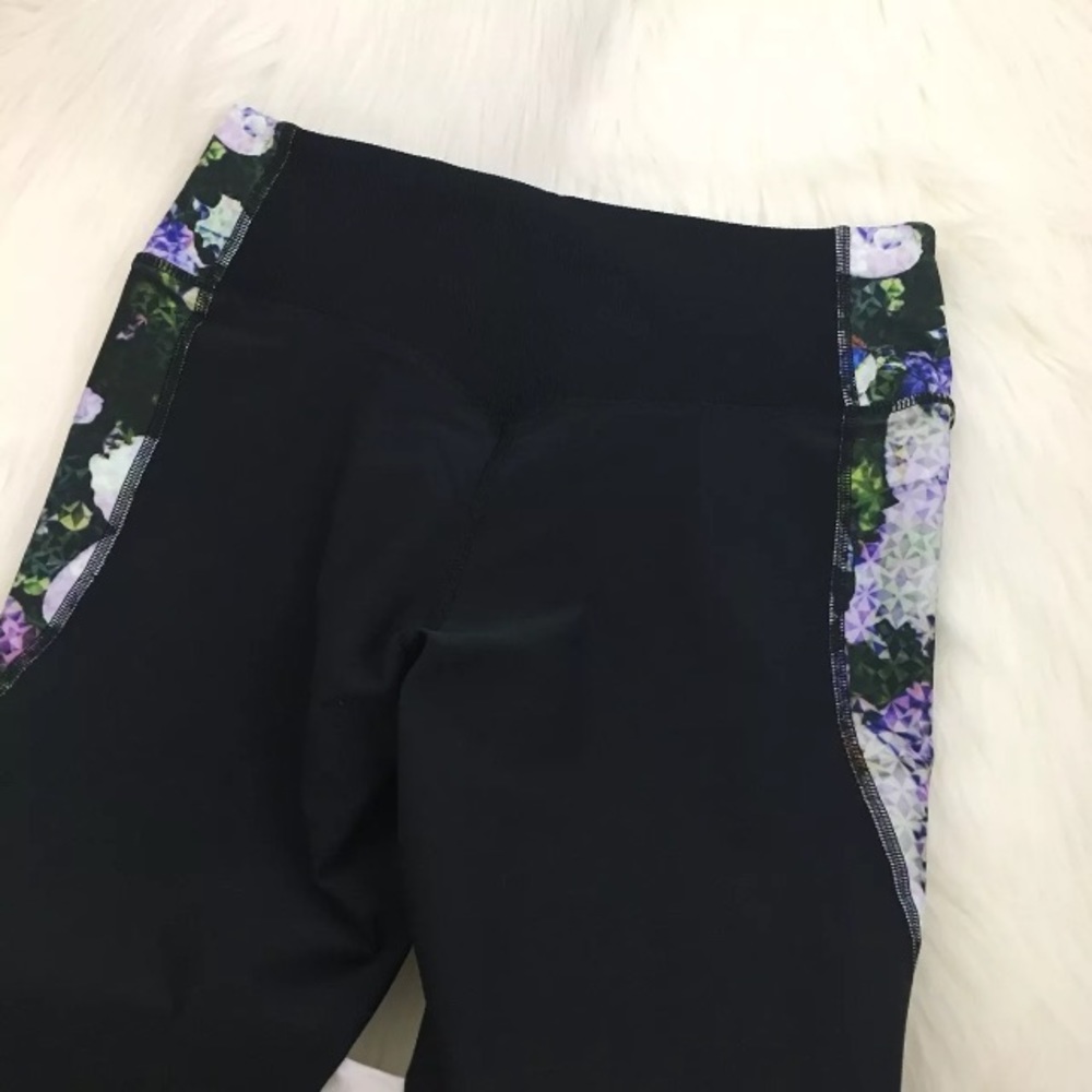 Women’s Nike Power Legend Training Tights - Picture 6 of 7